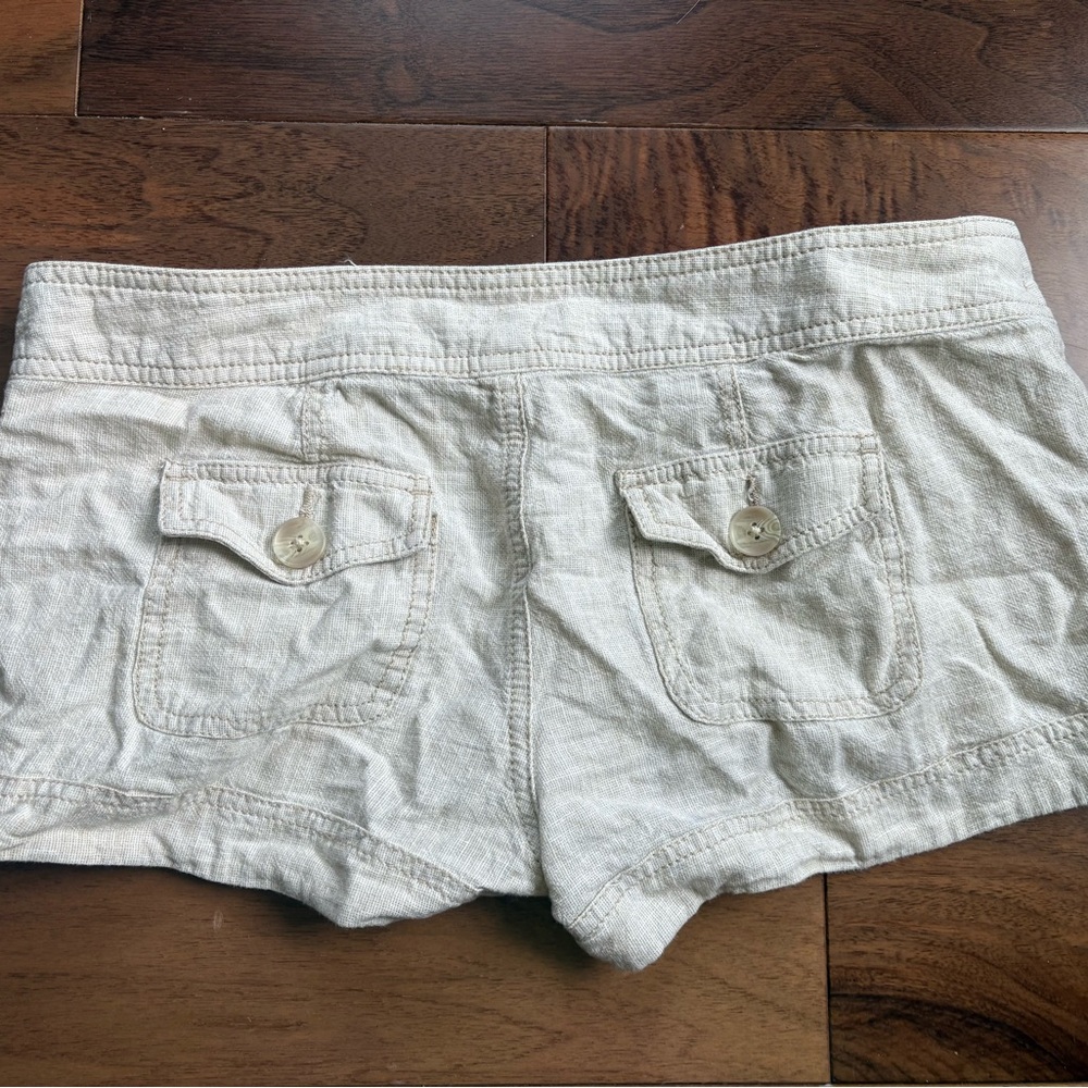 Women's Cream Shorts